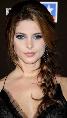 24 Neckline Hairstyle Ideas with a Guide on How to Wear Your Hair with  Dresses
